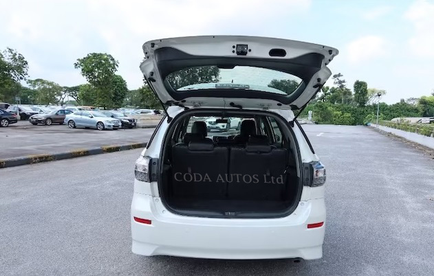 TOYOTA WISH